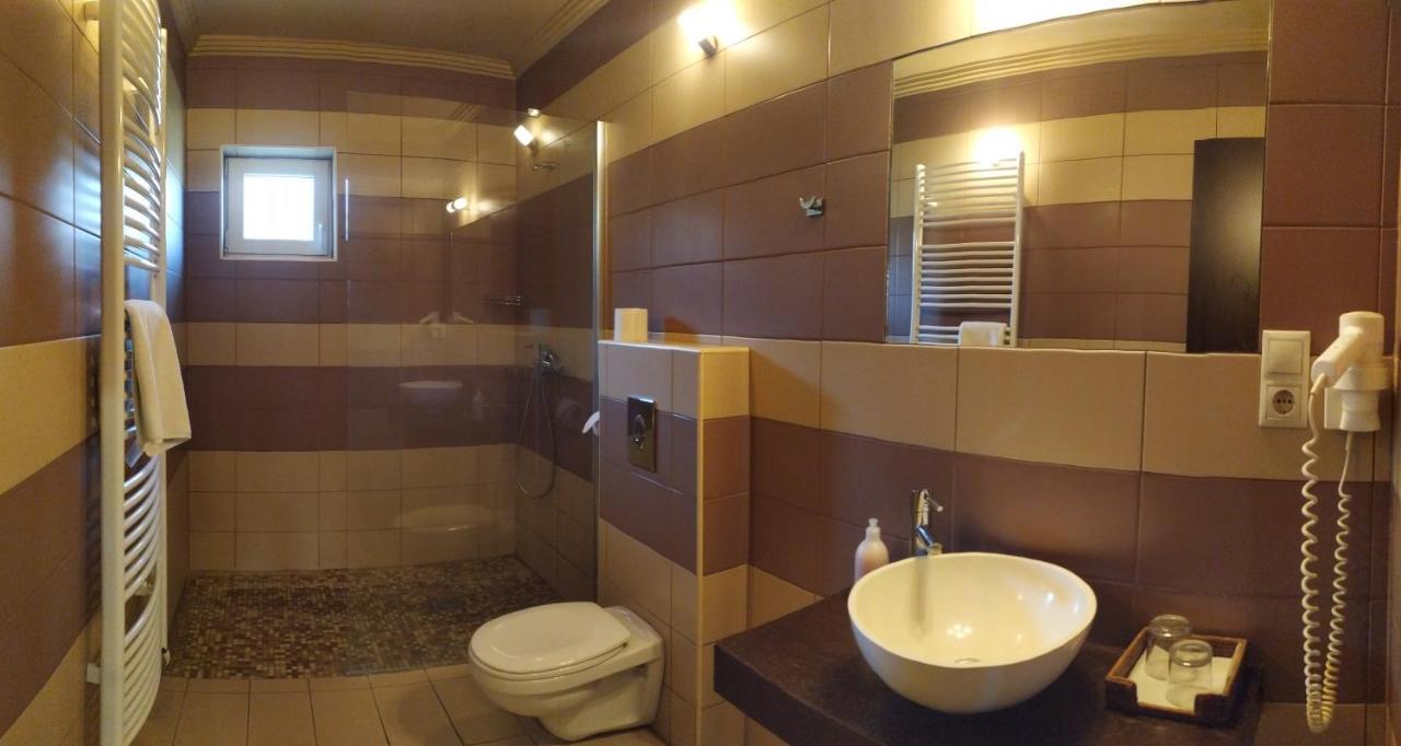 Hotel Zala Aranya Panzió Zalakaros Exterior foto